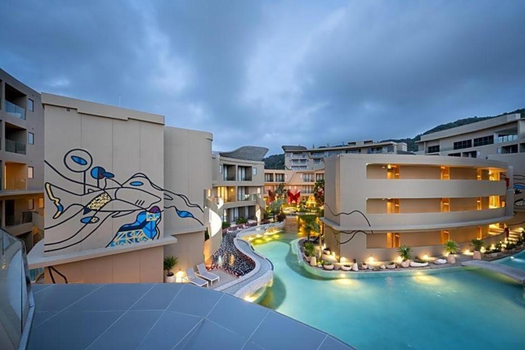 Metadee Elite Hotell Kata Beach  Exteriör bild